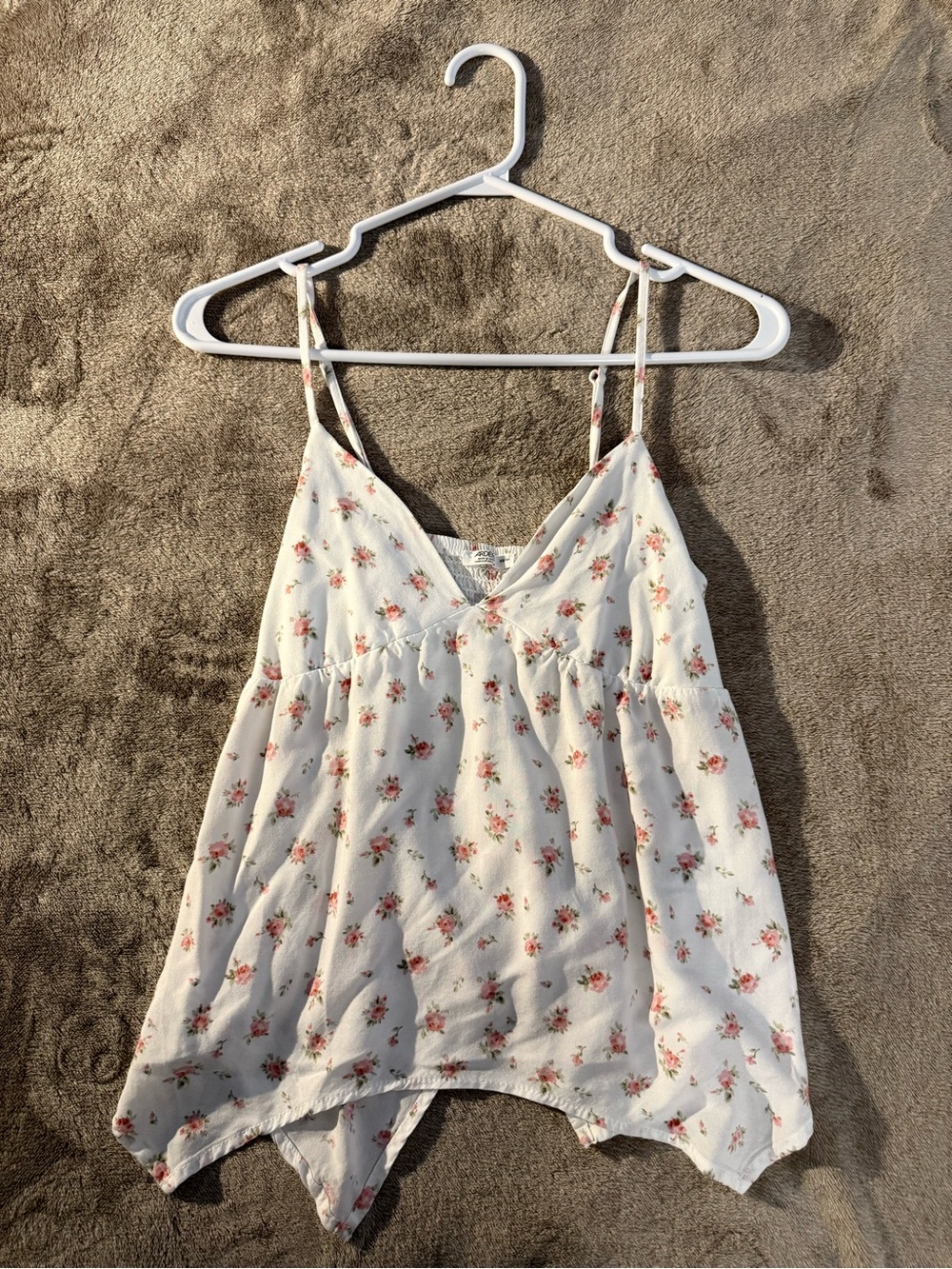 ARDENE - Floral Spaghetti Strap Women’s Tank Top - White with Pink Roses